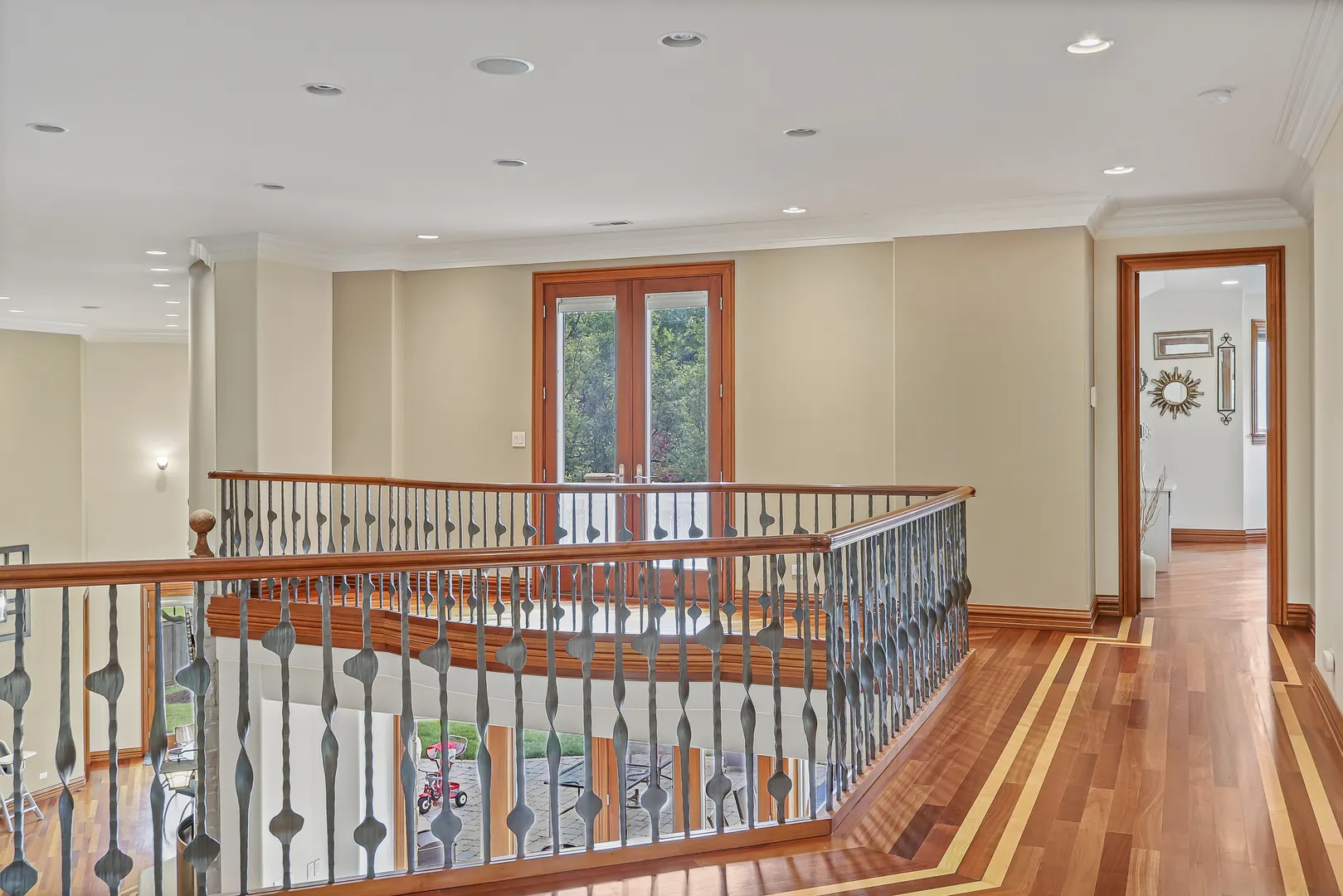 904 S Edgewood Lane IL
