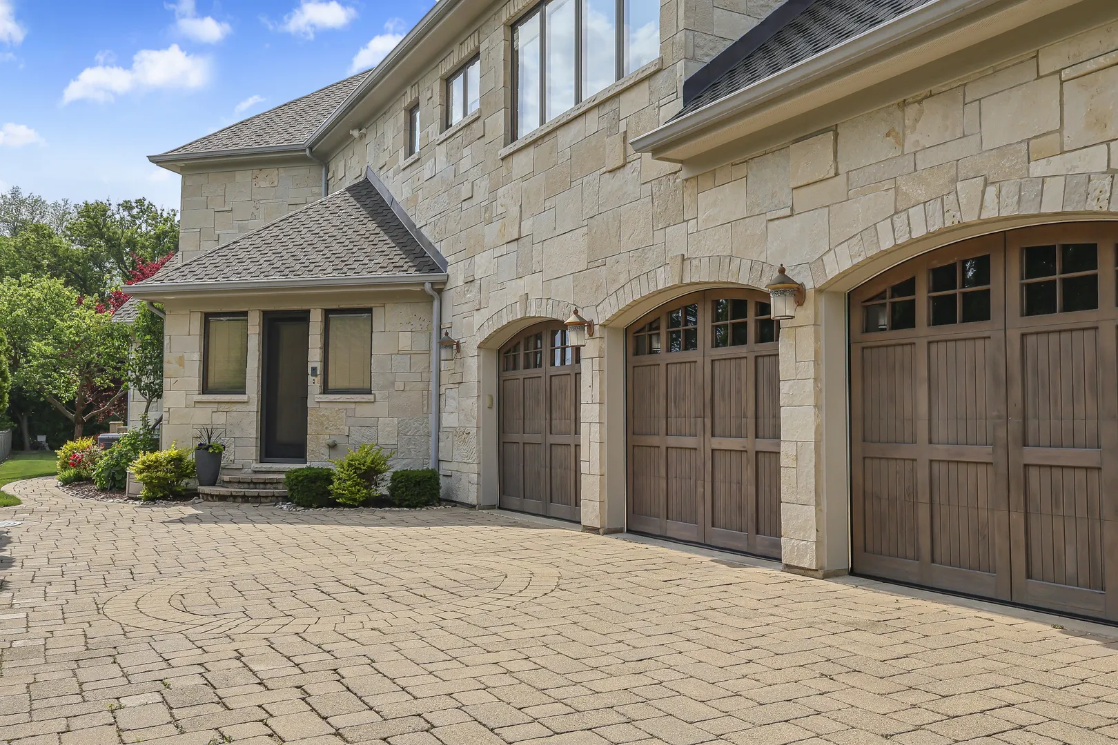904 S Edgewood Lane IL