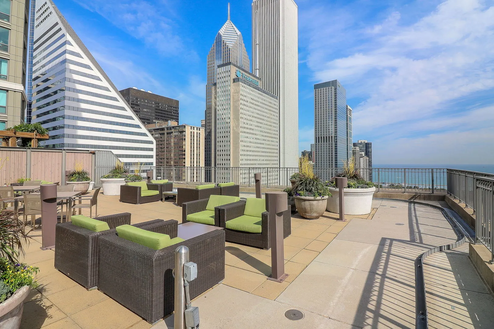 130 N Garland Court 1504 IL