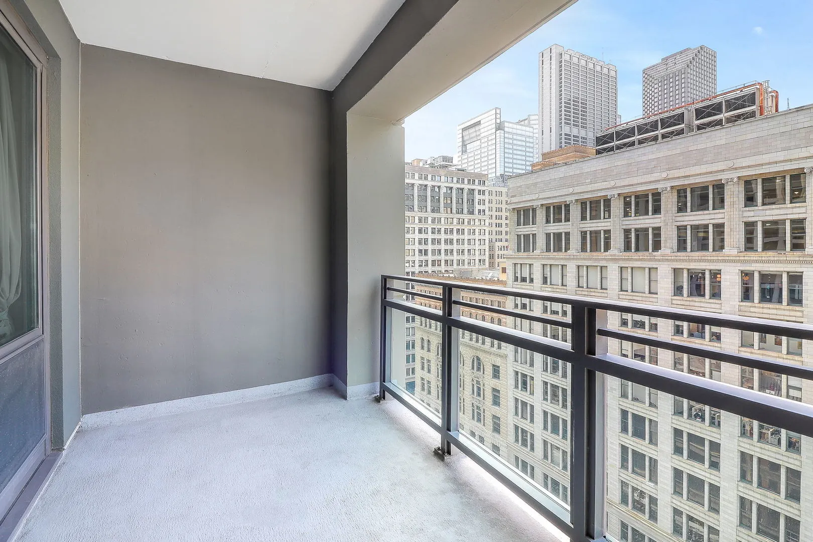 130 N Garland Court 1504 IL