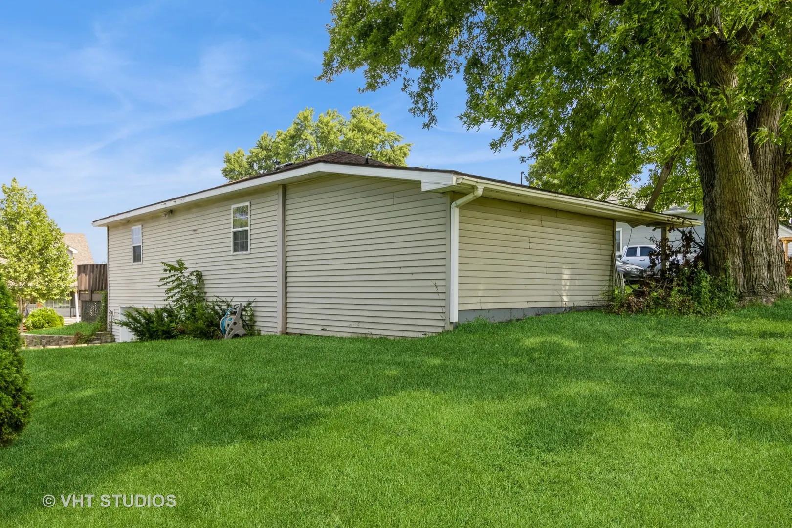 7919 Hill Drive IL