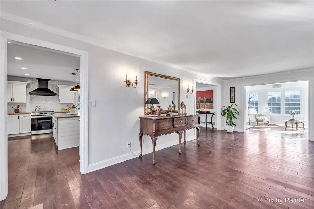 708 S Rose Farm Road IL