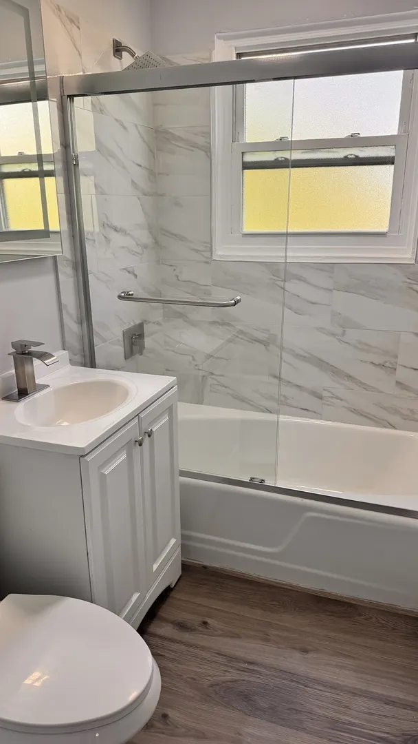 2422 W Berwyn Avenue 309 IL