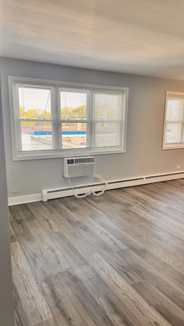 2422 W Berwyn Avenue 309 IL