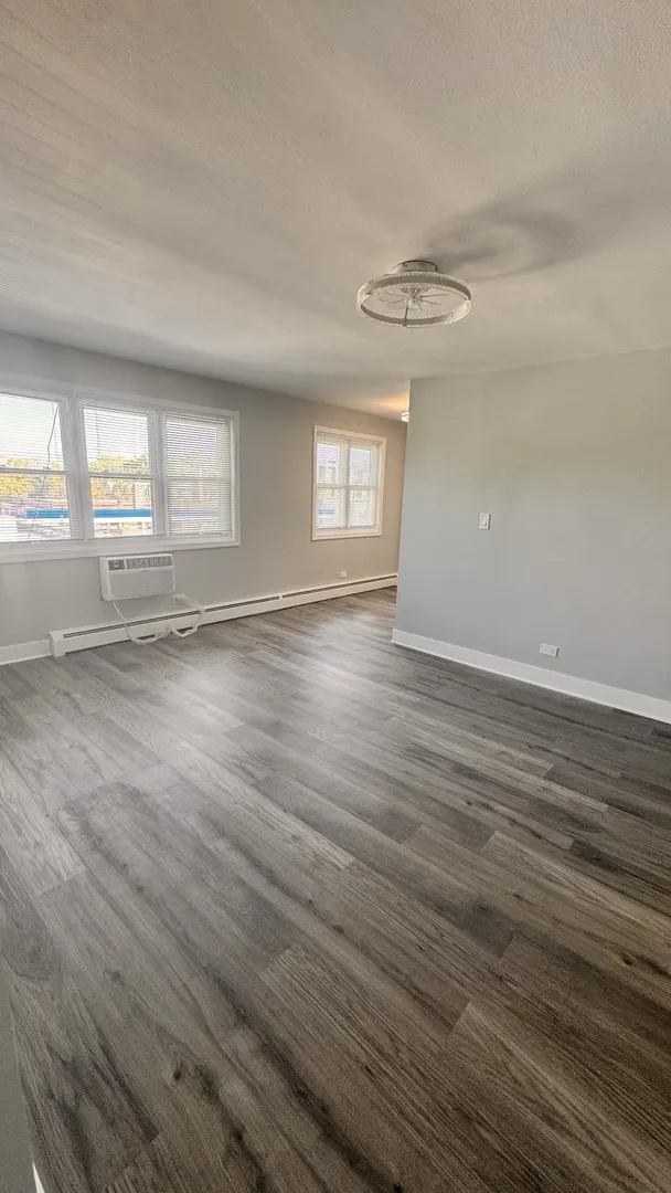 2422 W Berwyn Avenue 309 IL