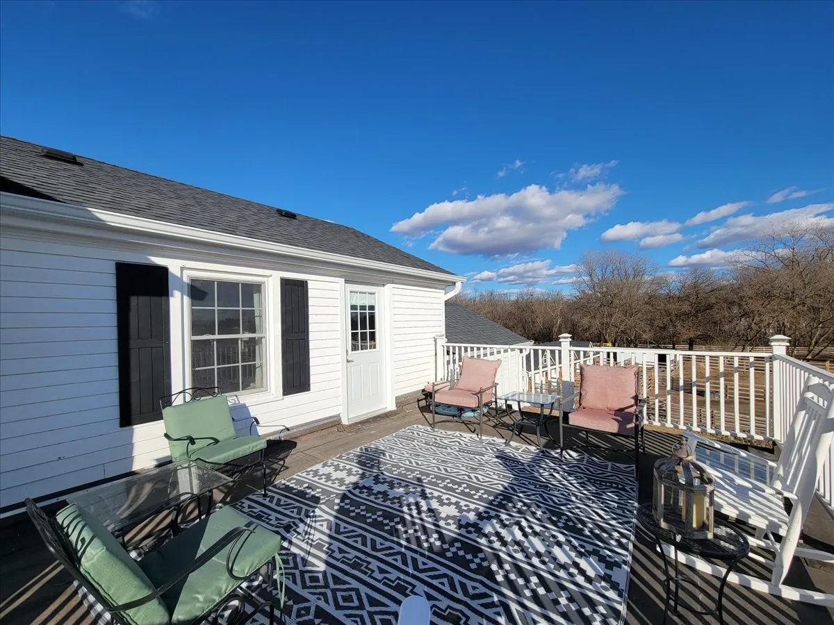 708 S Rose Farm Road IL