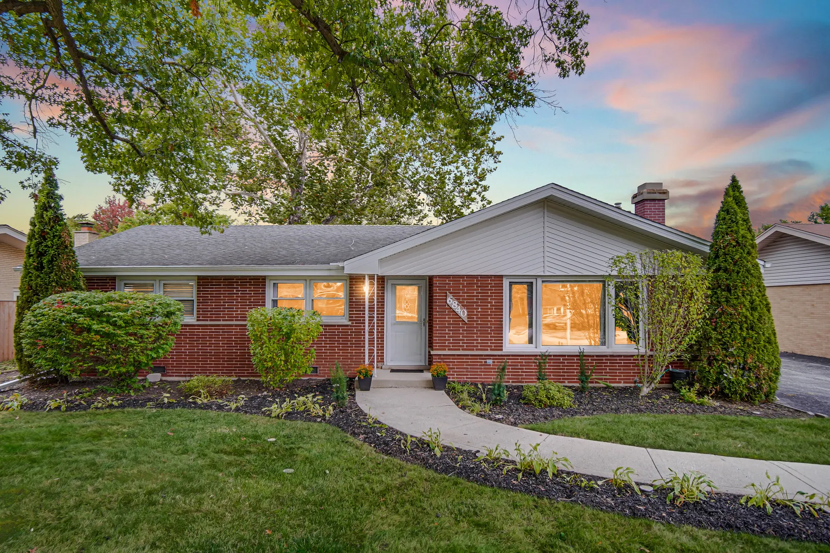 6840 W Evergreen Avenue IL