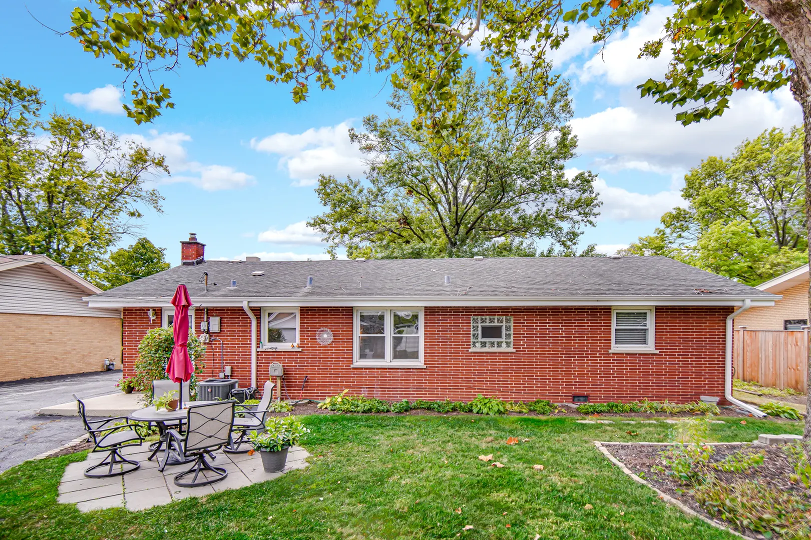 6840 W Evergreen Avenue IL