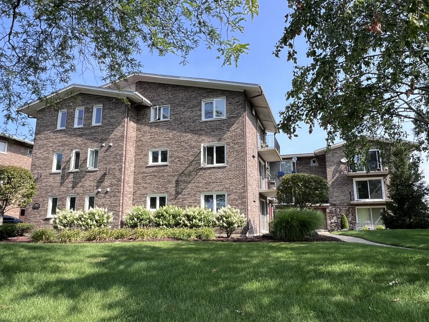 9032 W 140th Street 2A IL