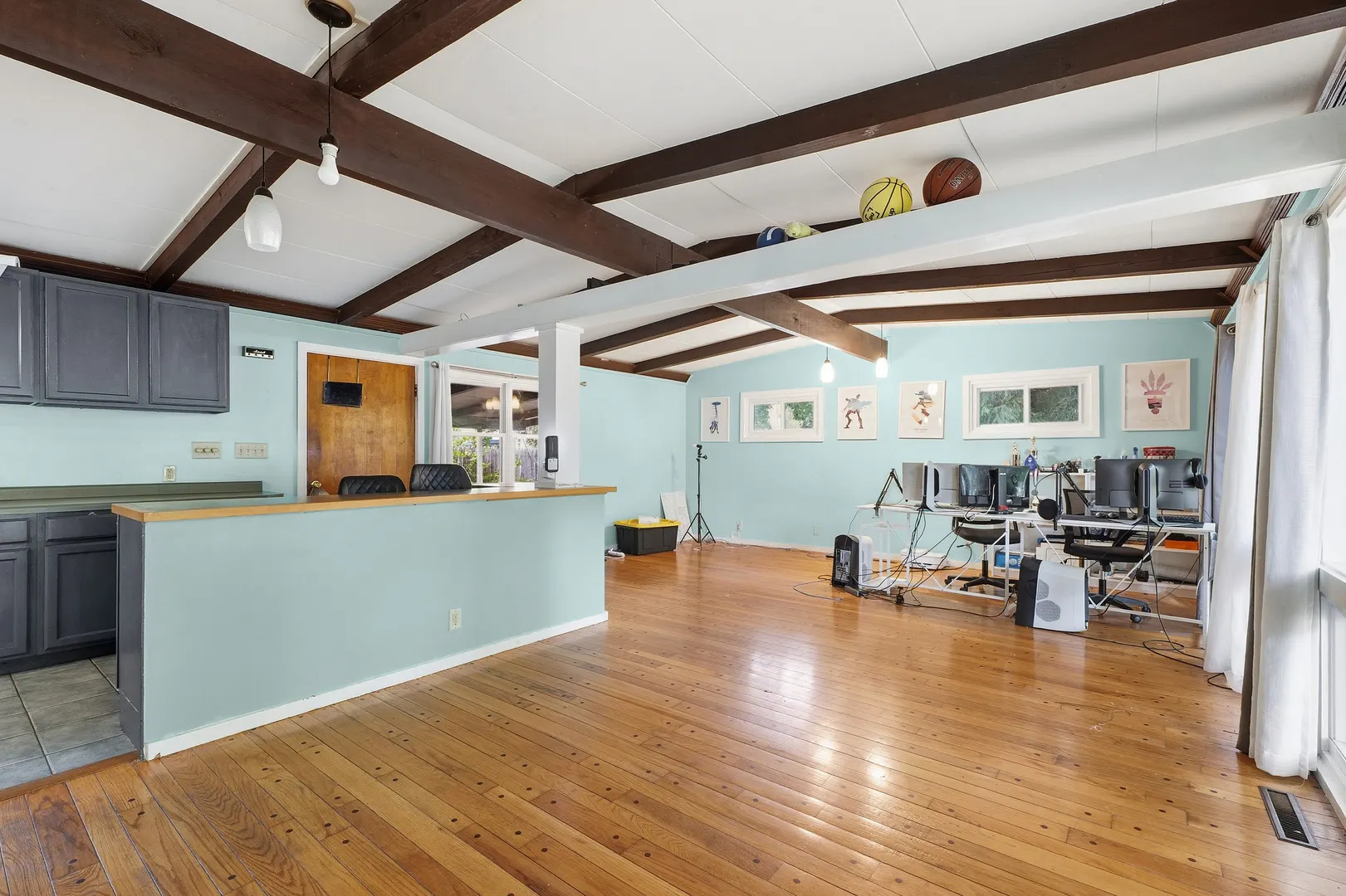 304 E Mumford Drive IL