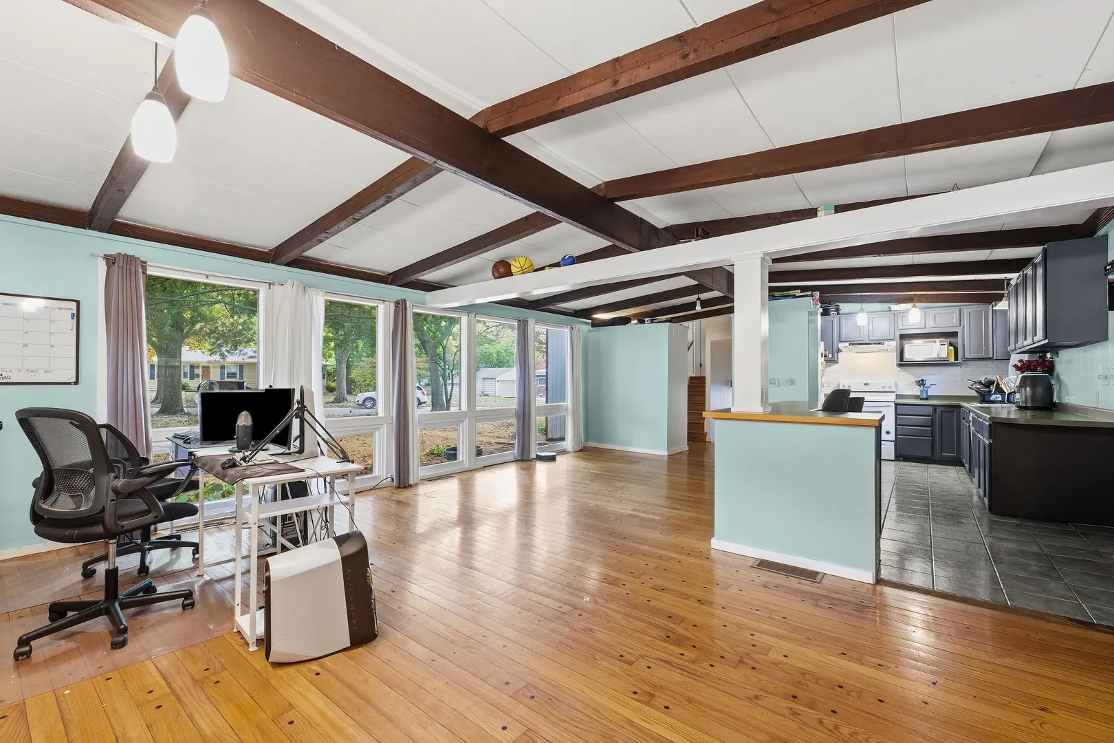 304 E Mumford Drive IL