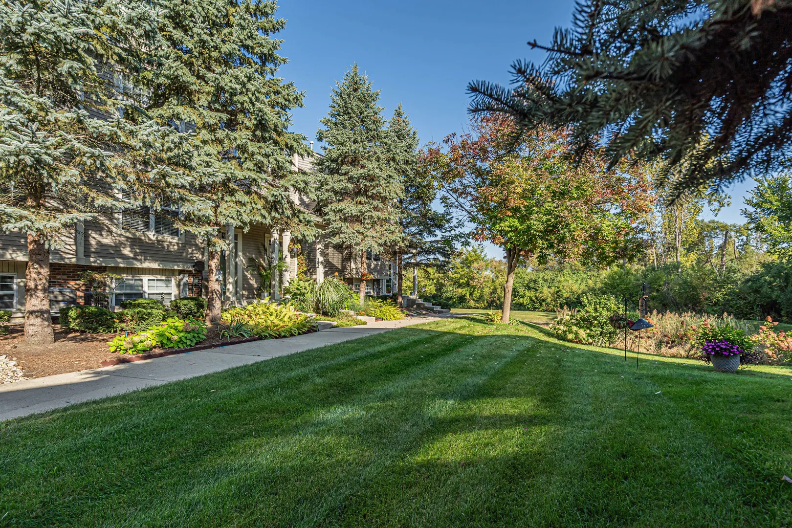 28794 W Pondview Drive IL