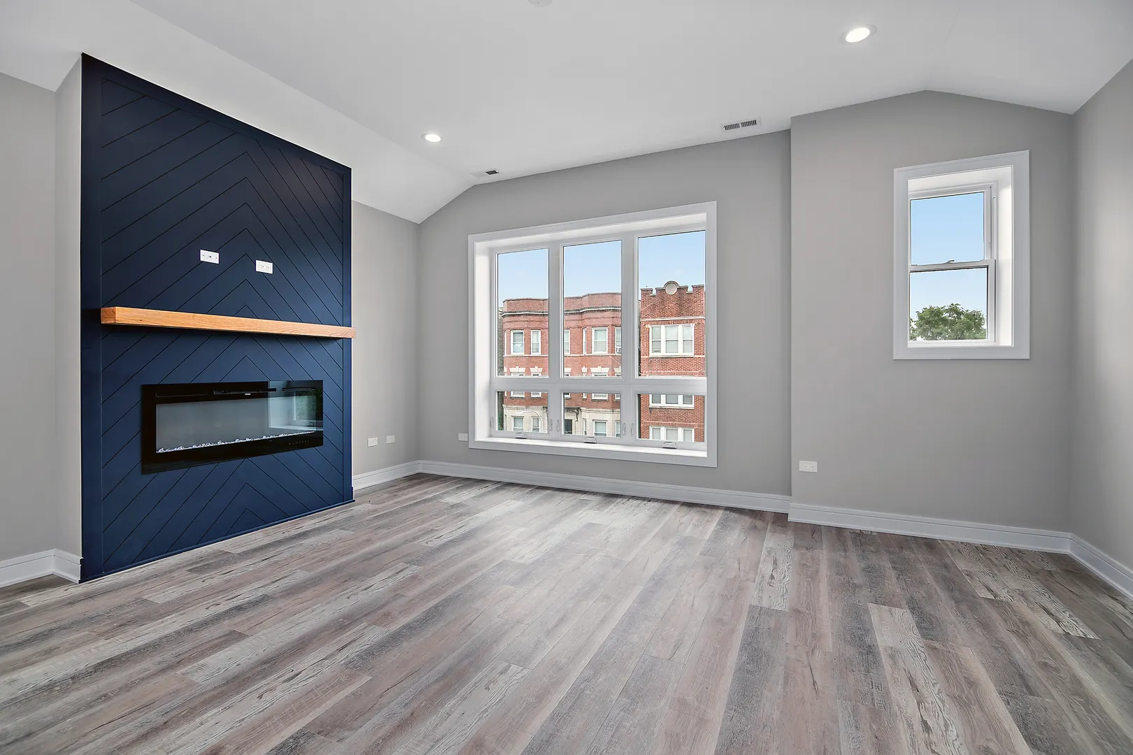 1422 E 66th Place IL