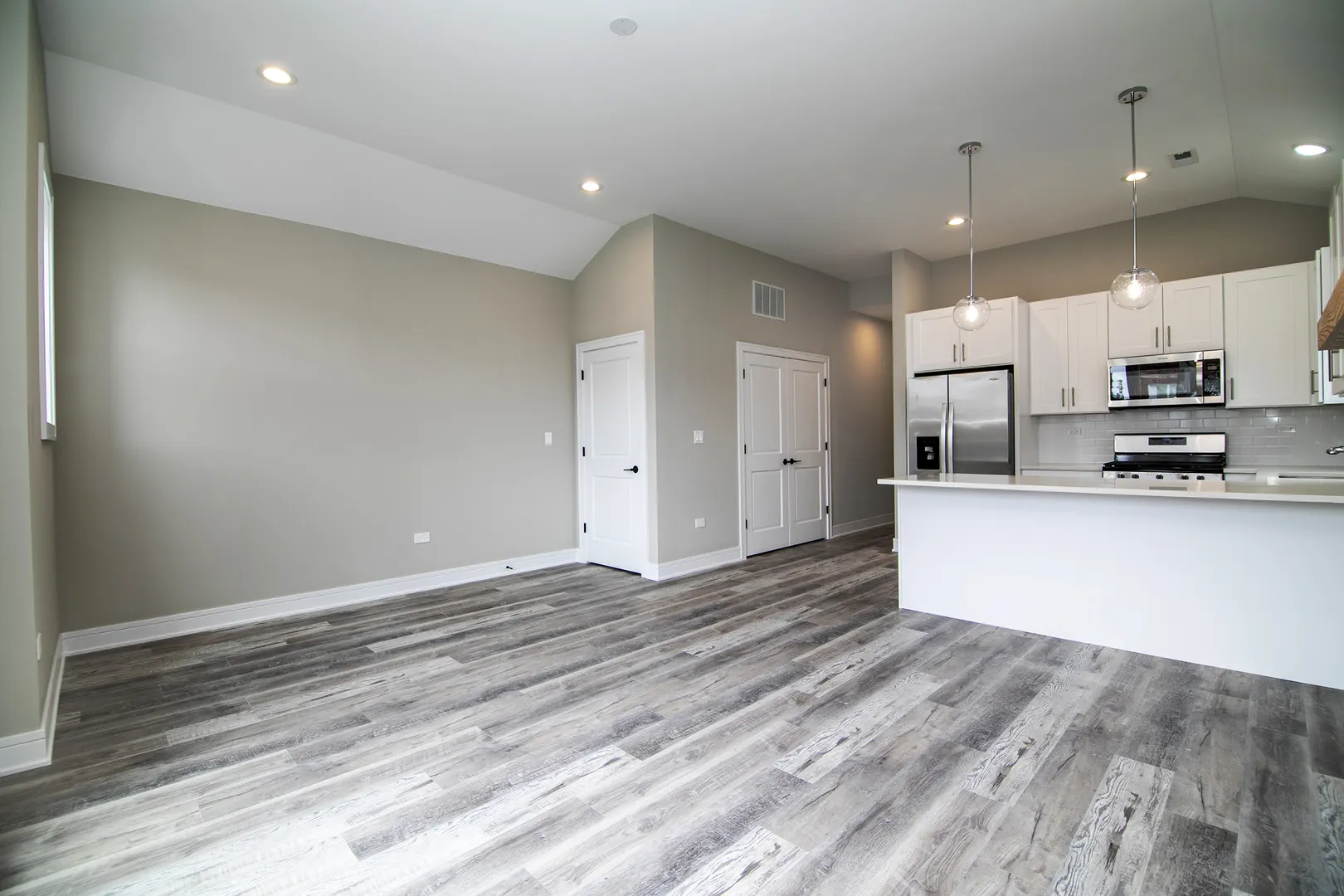 1422 E 66th Place IL