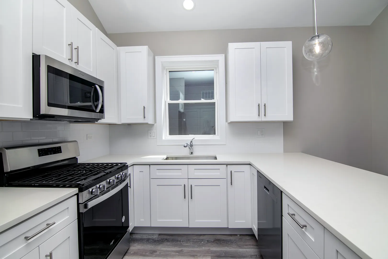 1422 E 66th Place IL