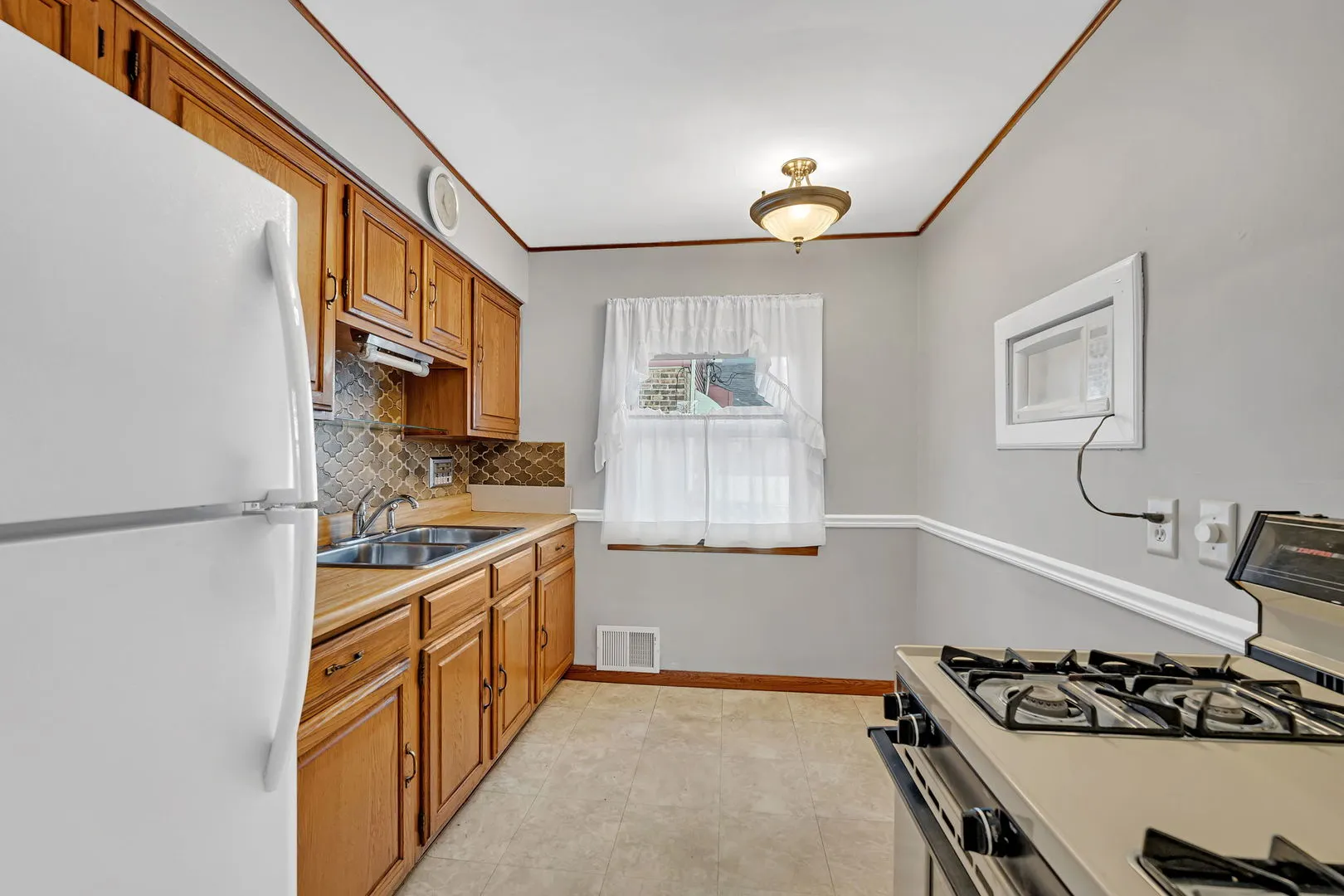17912 School Street IL