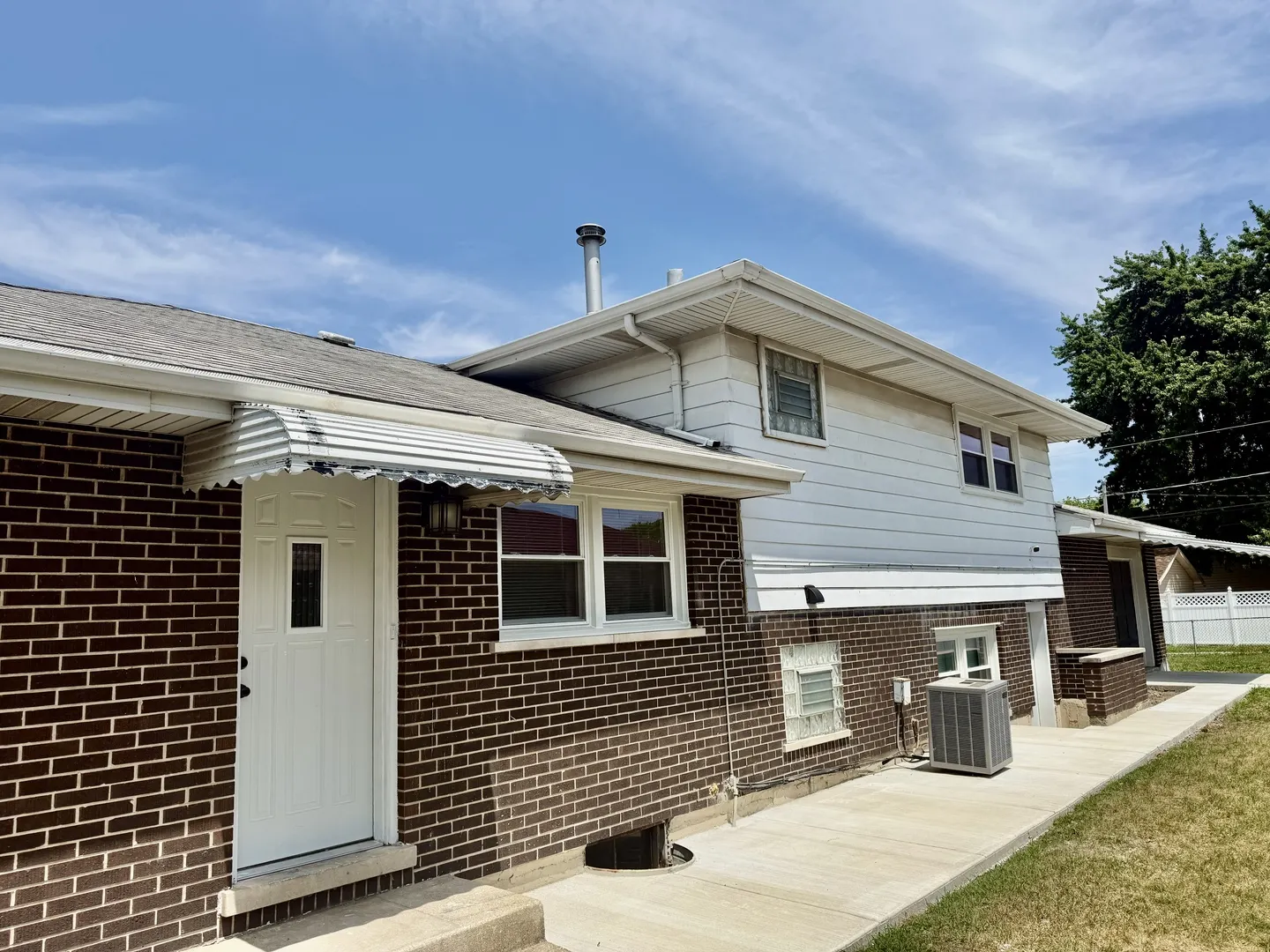 14101 S Saginaw Avenue IL