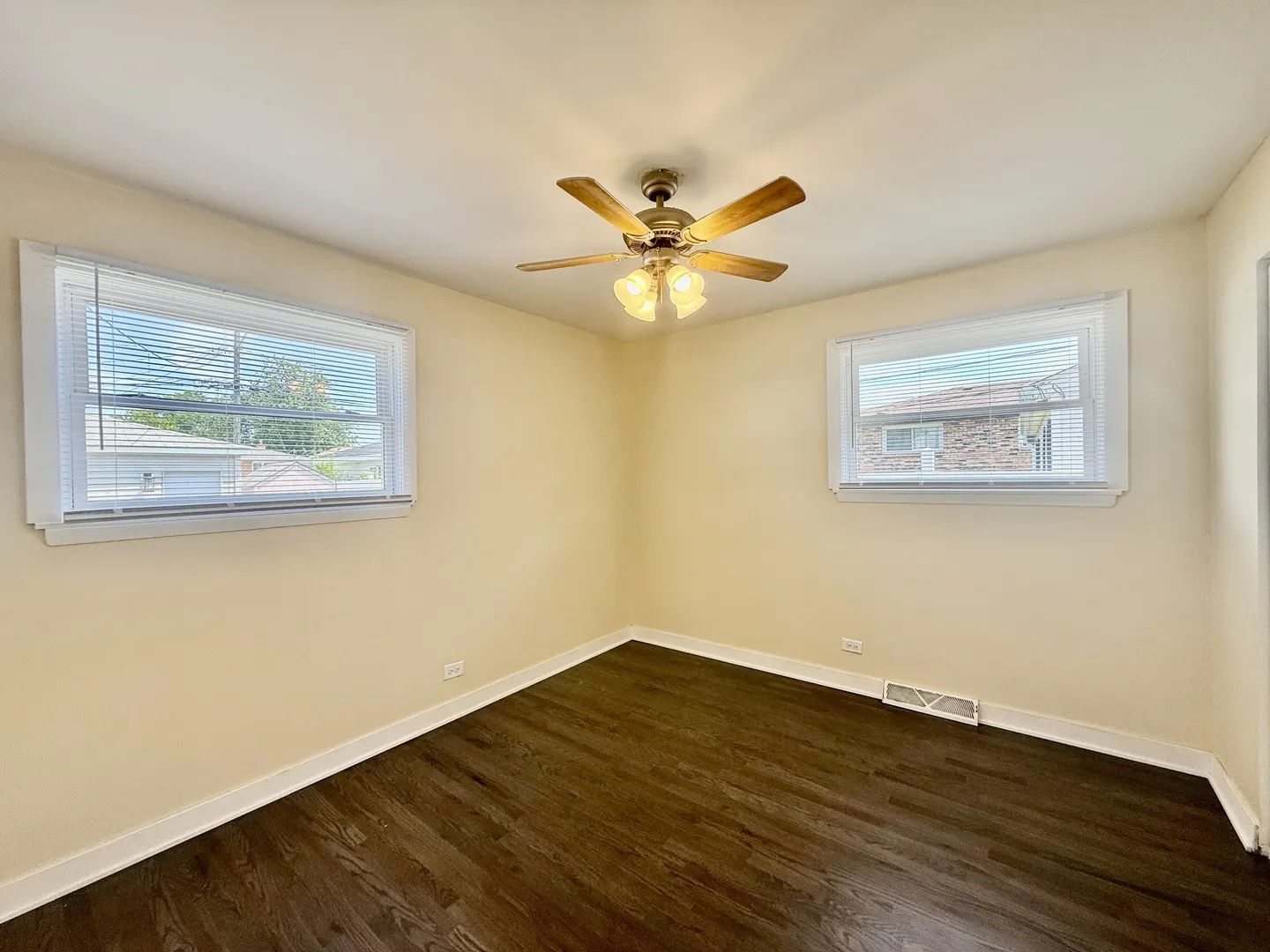 14105 S Saginaw Avenue IL