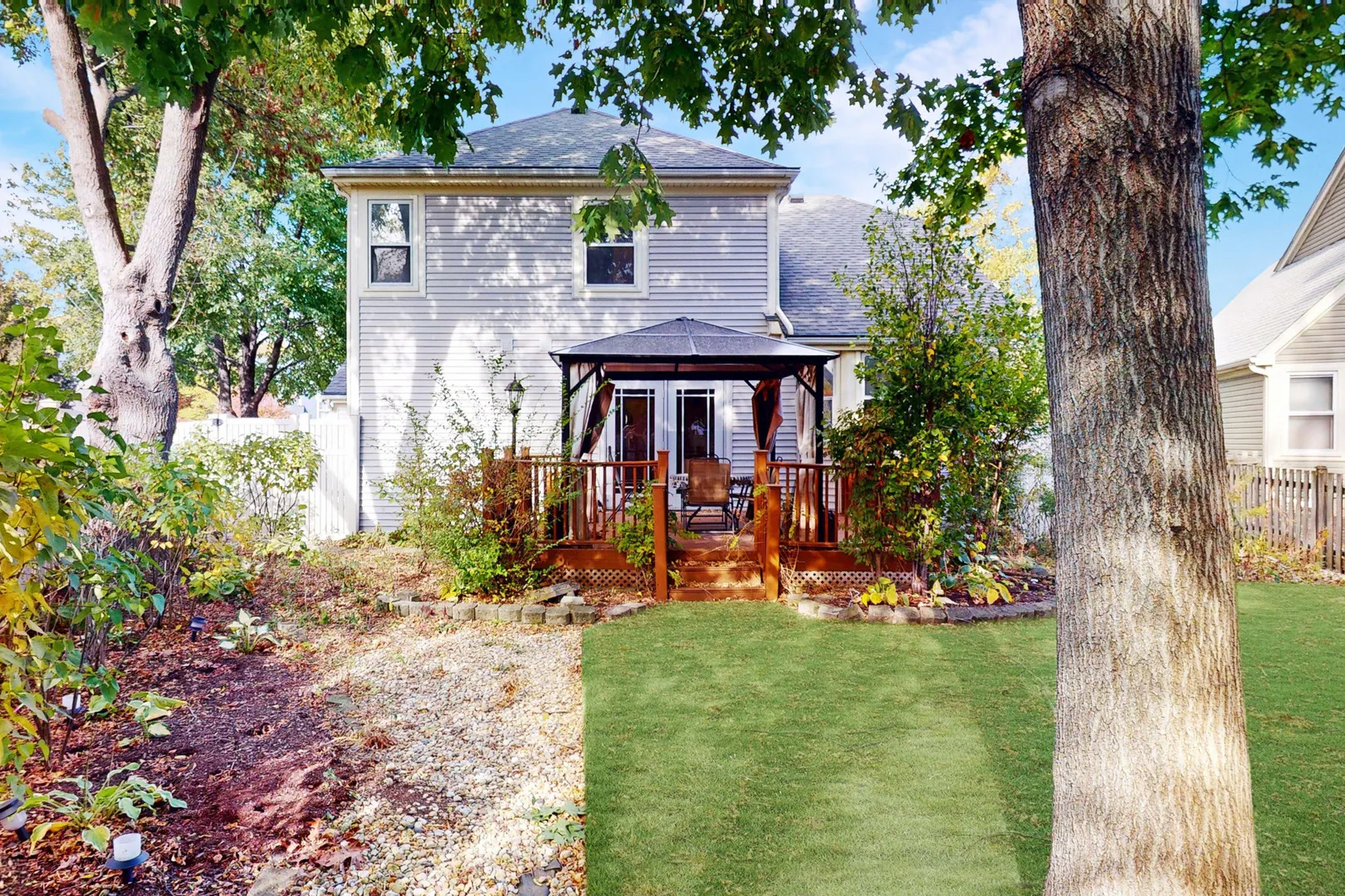 409 New York Lane IL