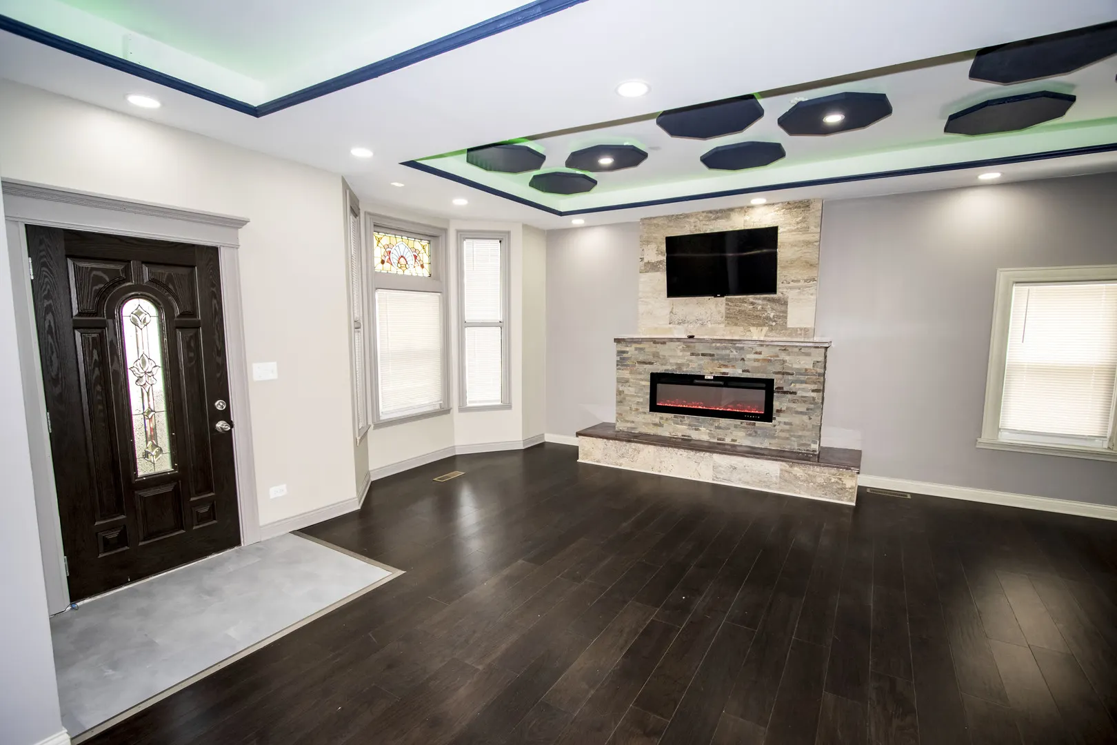 845 W 50th Place IL