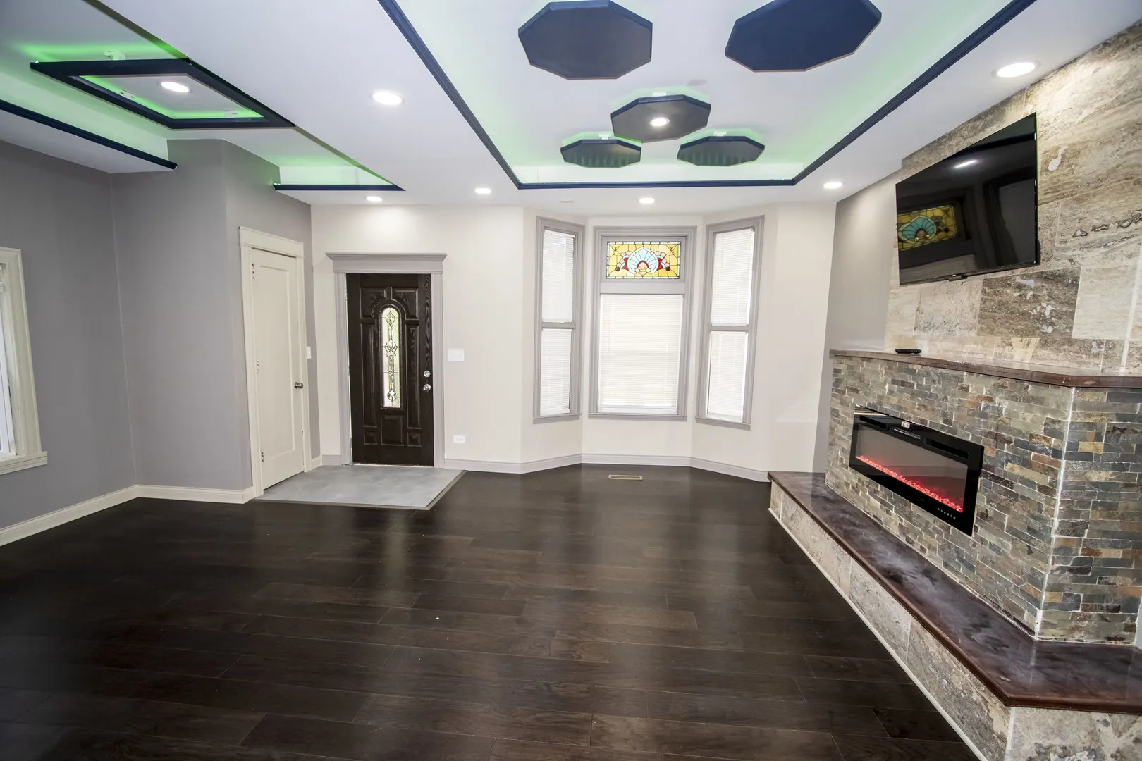 845 W 50th Place IL