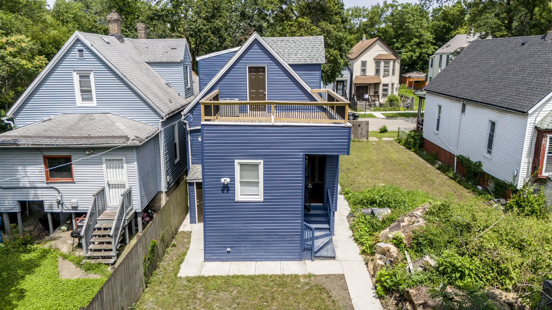 845 W 50th Place IL