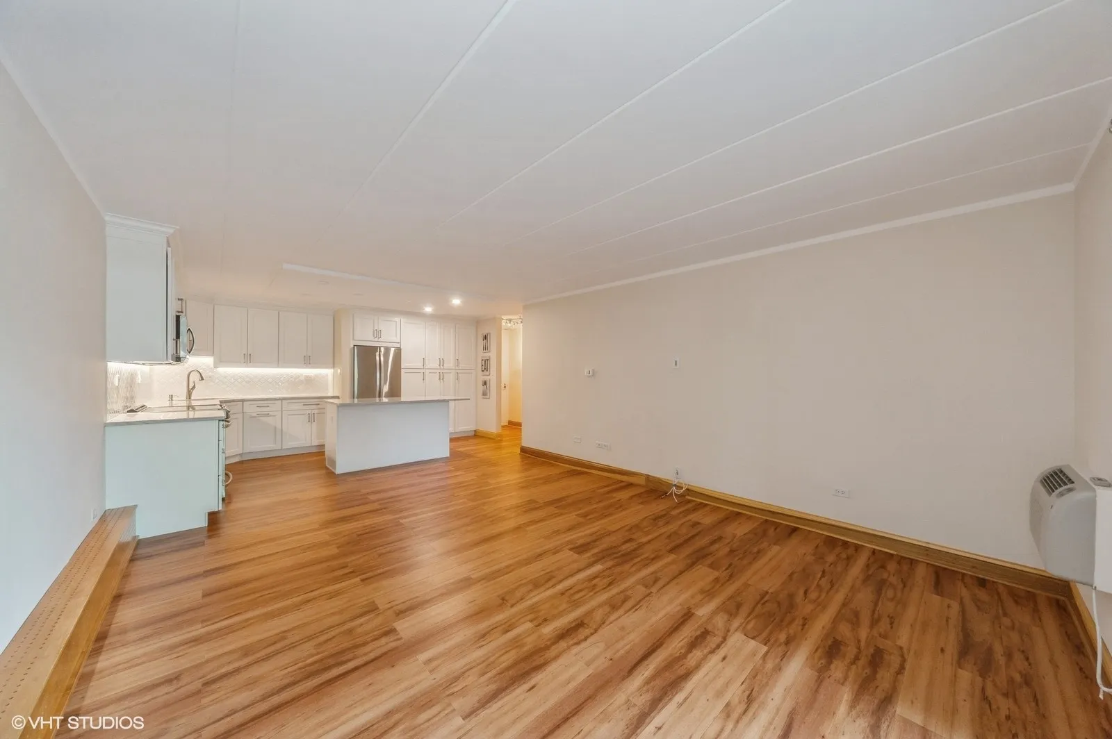 18 E Old Willow Road 106N IL