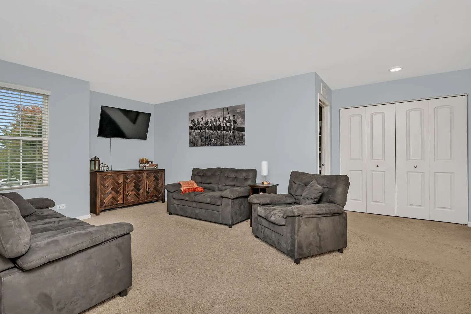 6006 Winterhaven Drive IL