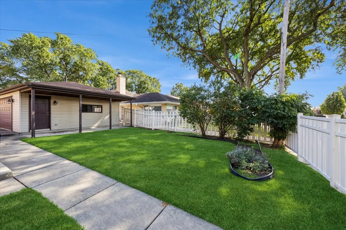 3625 W 104th Street IL