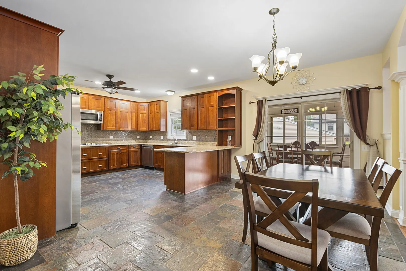 10005 Moody Avenue IL