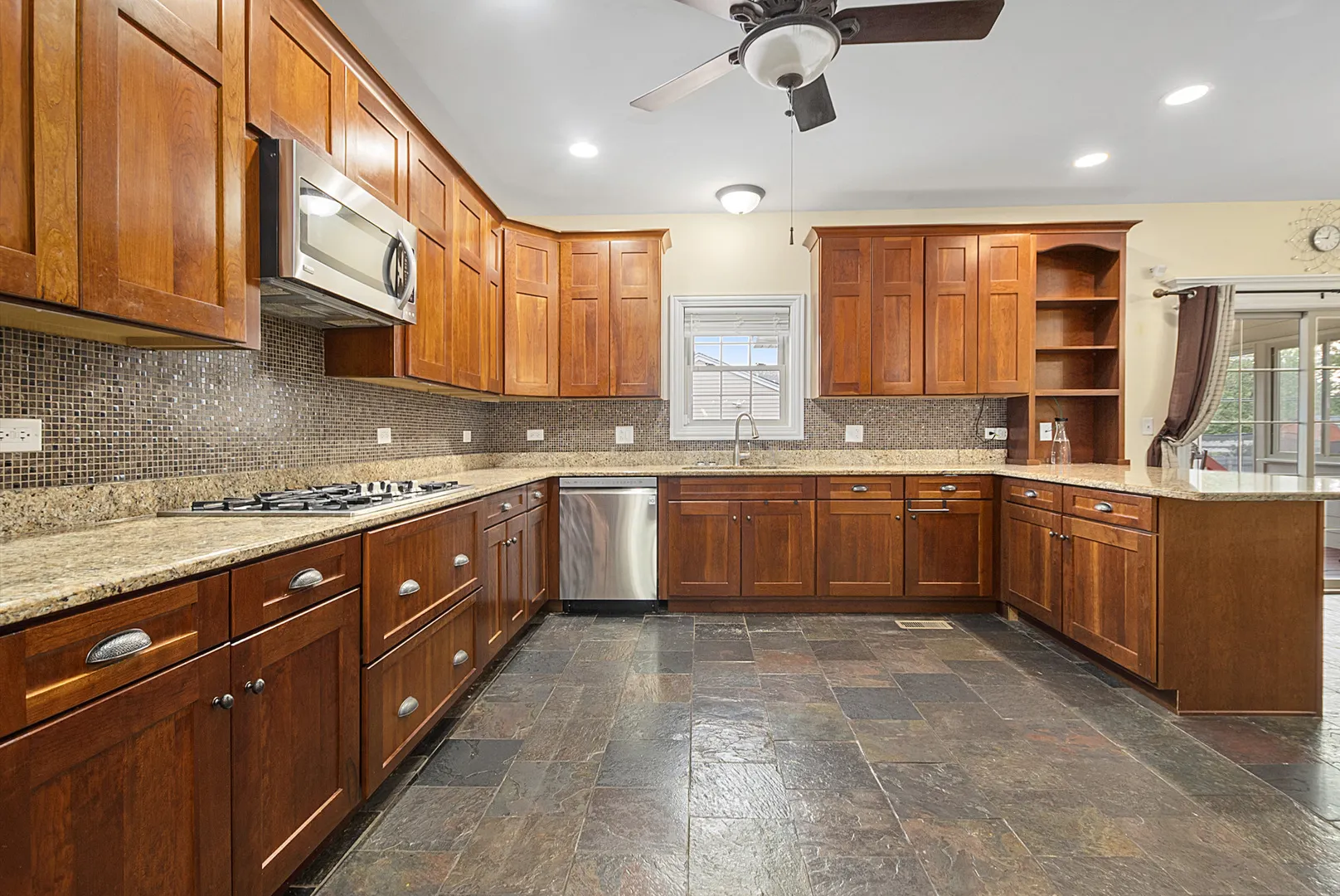 10005 Moody Avenue IL