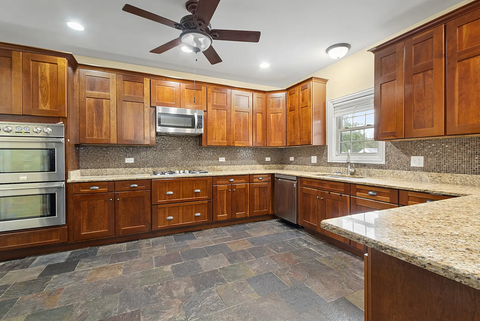10005 Moody Avenue IL