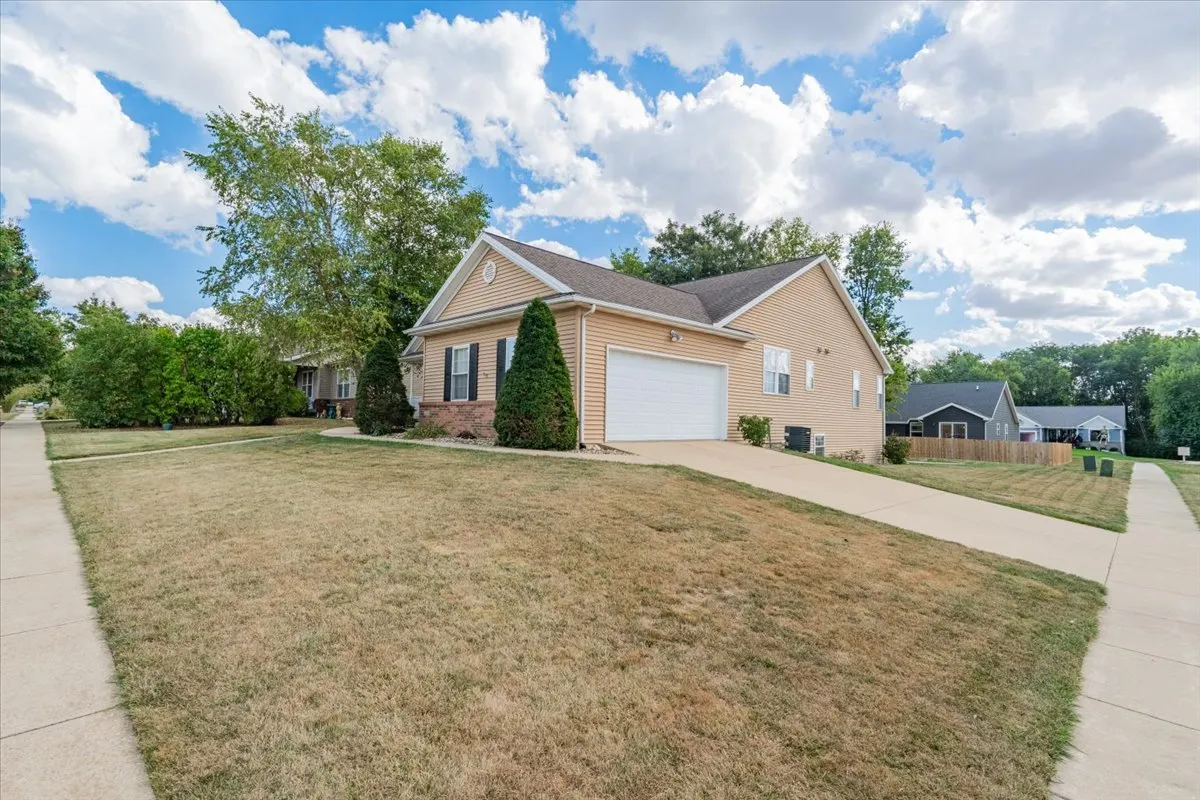 1008 Wittenwoods Drive IL