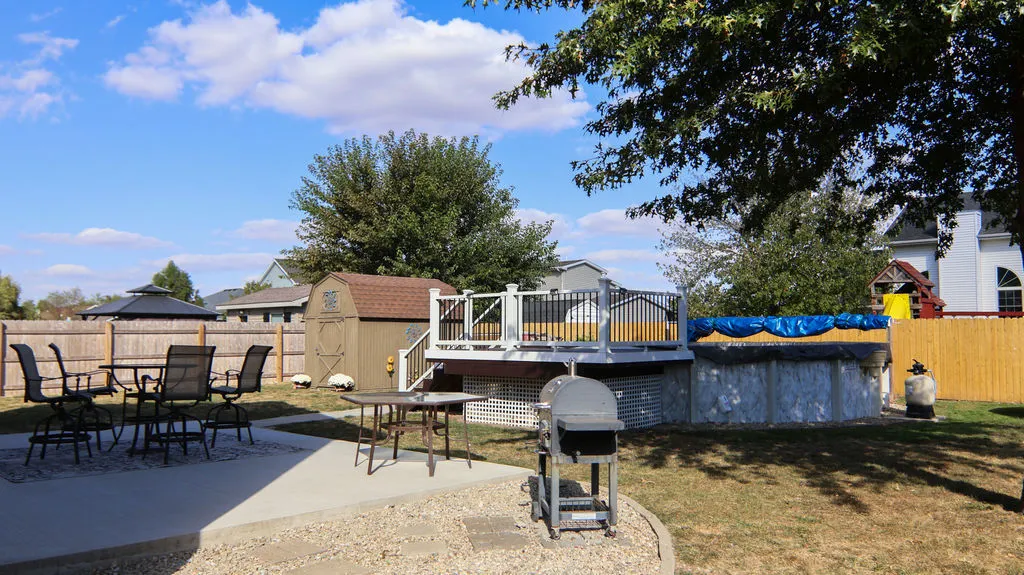 1009 N Possum Trail IL