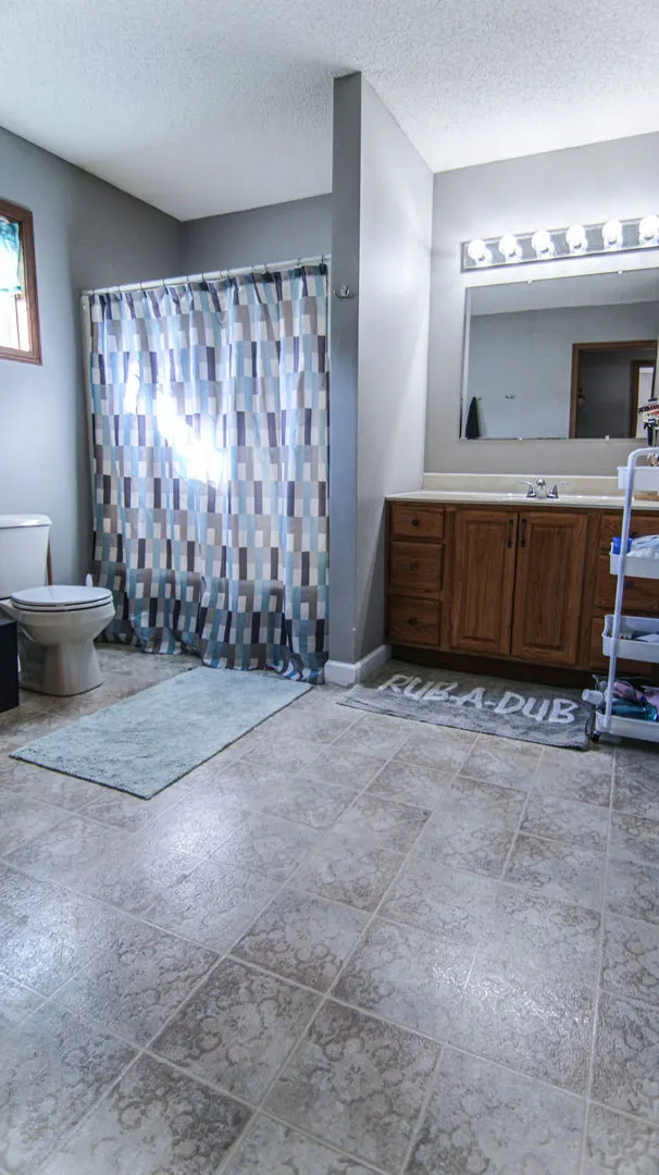 1009 N Possum Trail IL