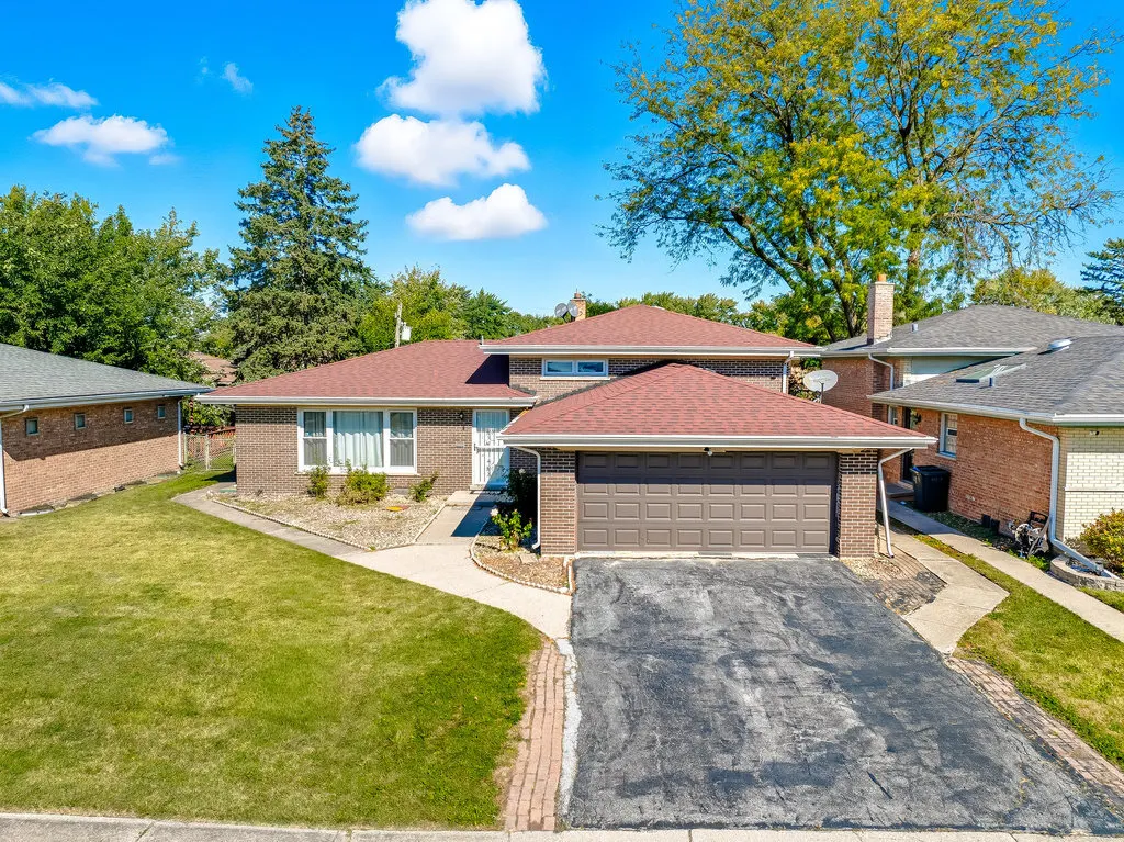452 E 167th Street IL