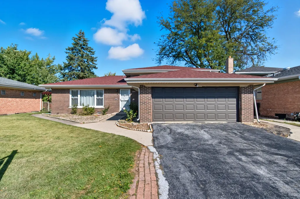 452 E 167th Street IL