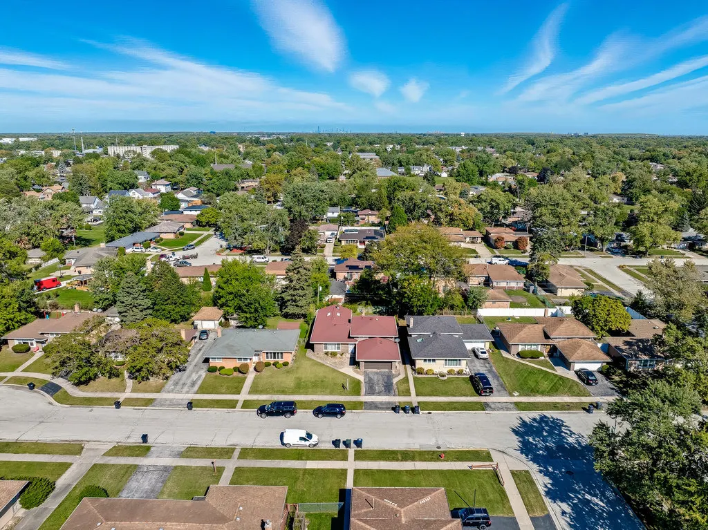 452 E 167th Street IL