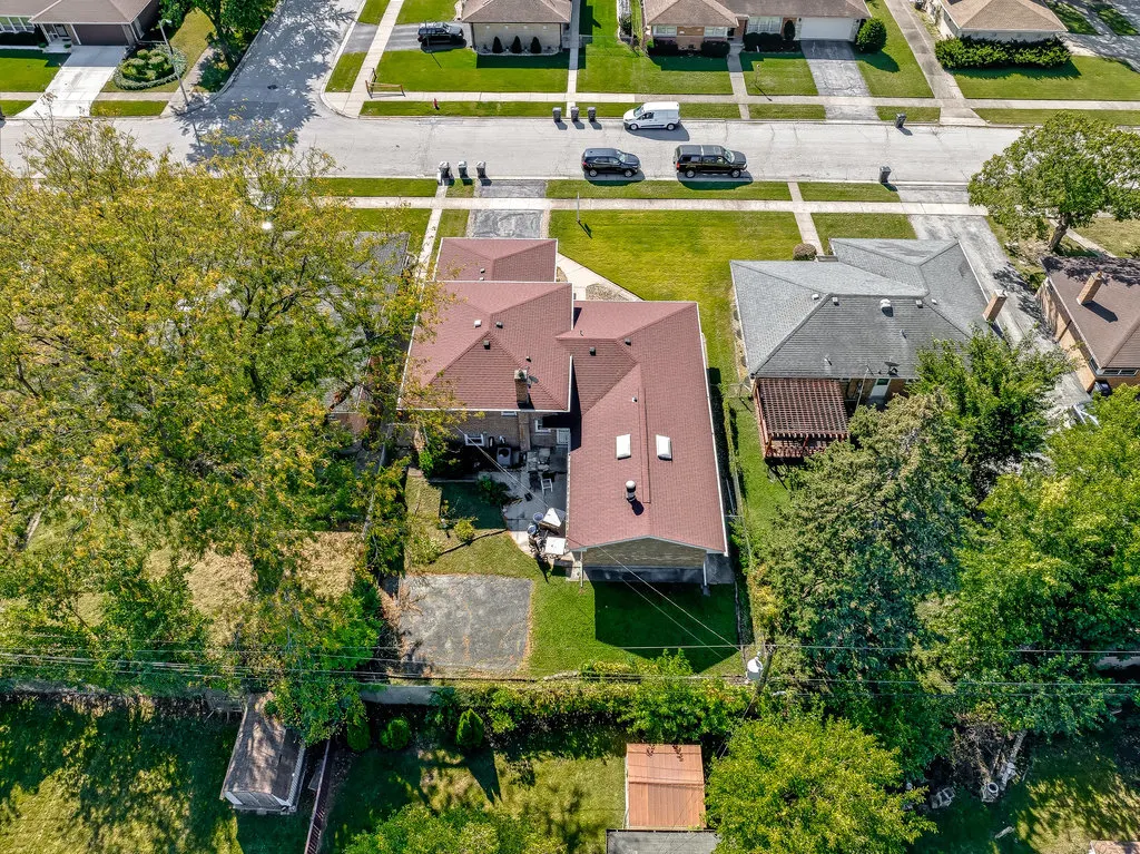 452 E 167th Street IL