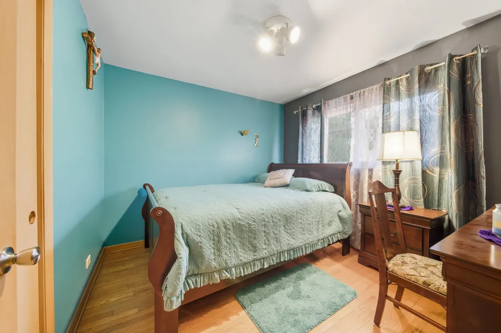 452 E 167th Street IL