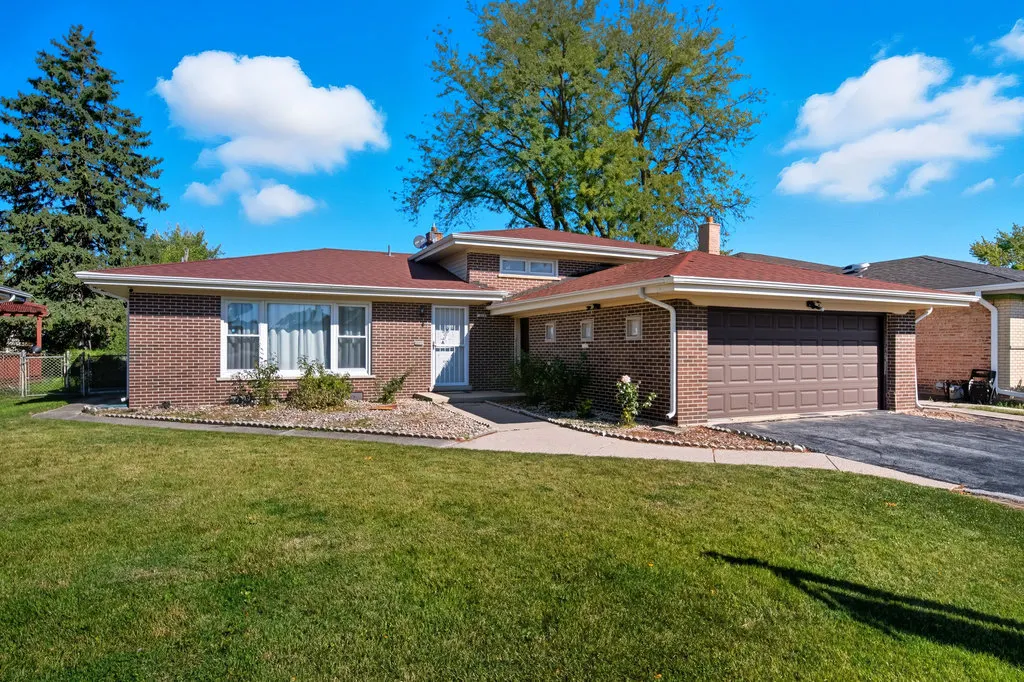 452 E 167th Street IL