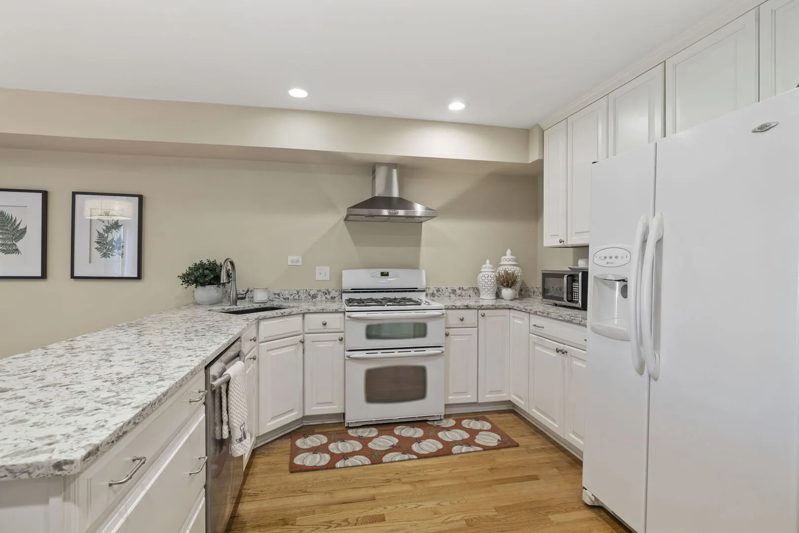 8521 Evergreen Lane IL
