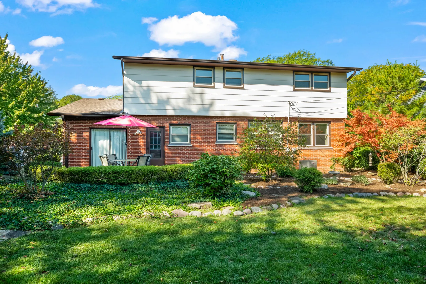 457 S Bennett Avenue IL