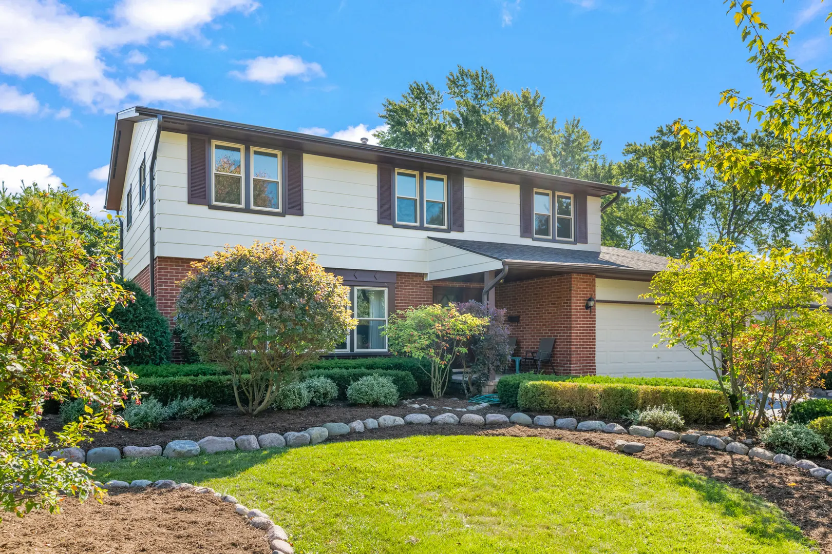 457 S Bennett Avenue IL