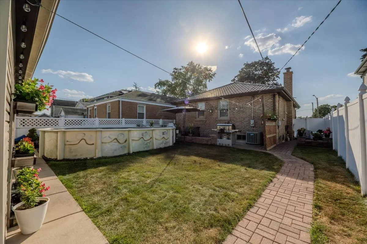 3515 LOUIS Street IL