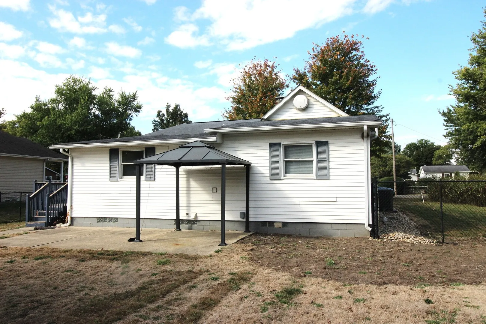 405 N Elm Street IL