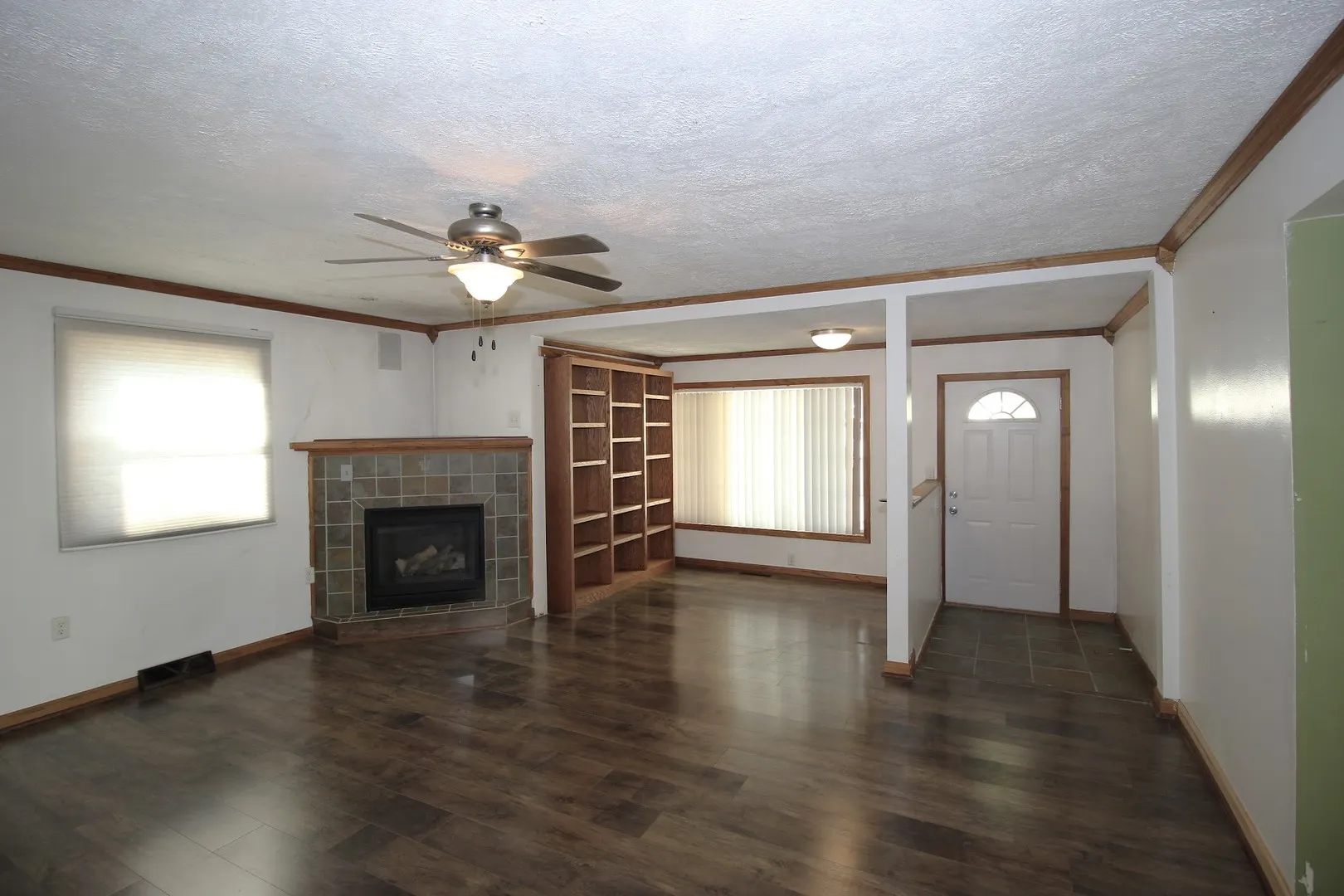 405 N Elm Street IL