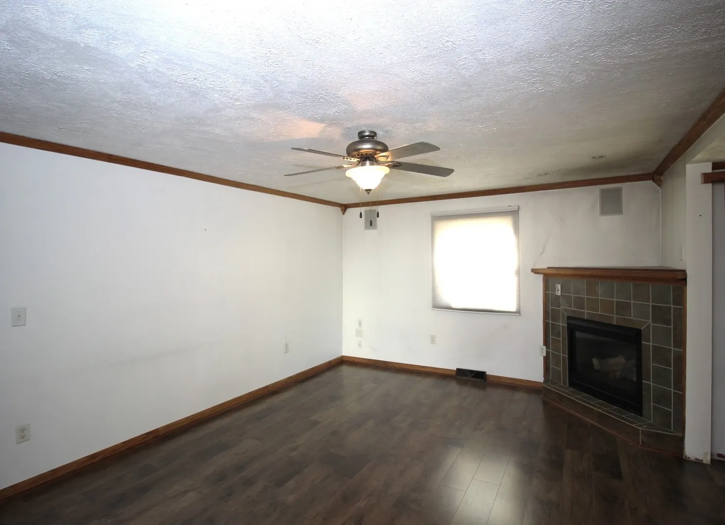 405 N Elm Street IL