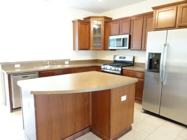 490 Grosvenor Lane IL