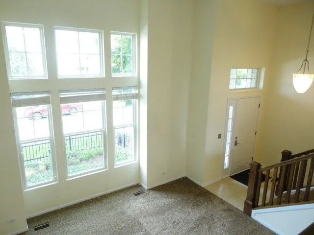 490 Grosvenor Lane IL